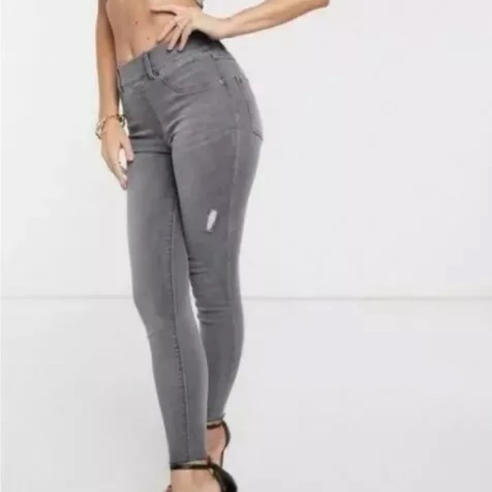 Spanx Vintage High Rise Distressed Grey Ankle Skinny Jeans/Jeggings Size Medium